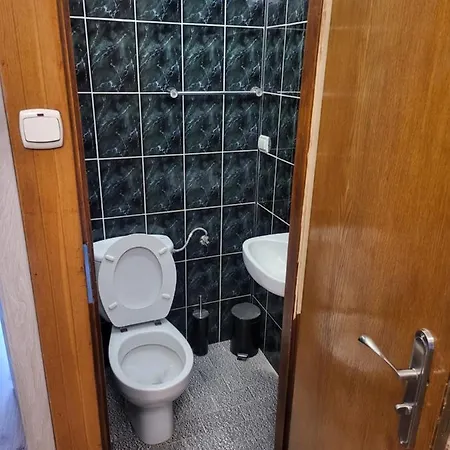 Rooms4rest Cisowa - Private For Tourists - Atr Consulting Sp, Z O,o, 호스텔 바르샤바