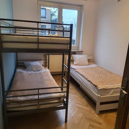 호스텔 Rooms4rest Cisowa - Private For Tourists - Atr Consulting Sp, Z O,o, 바르샤바
