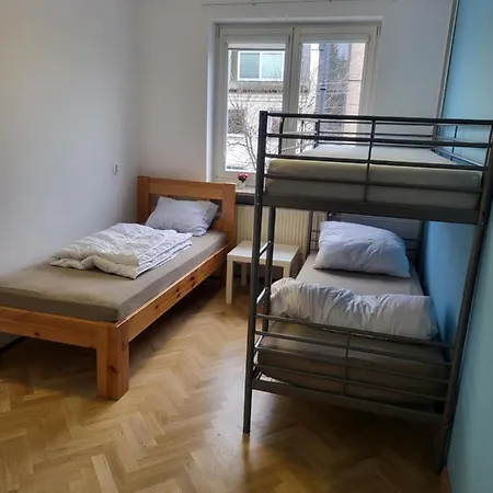 Rooms4rest Cisowa - Private For Tourists - Atr Consulting Sp, Z O,o, Hostel Warschau
