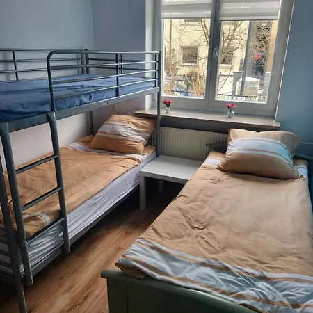 Hostel Rooms4rest Cisowa - Private For Tourists - Atr Consulting Sp, Z O,o, *