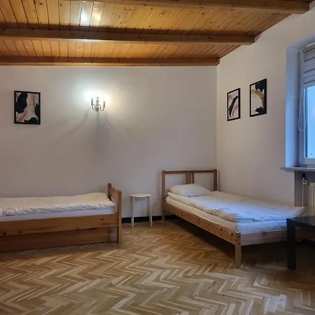 Rooms4rest Cisowa - Private For Tourists - Atr Consulting Sp, Z O,o, Hostel Warschau